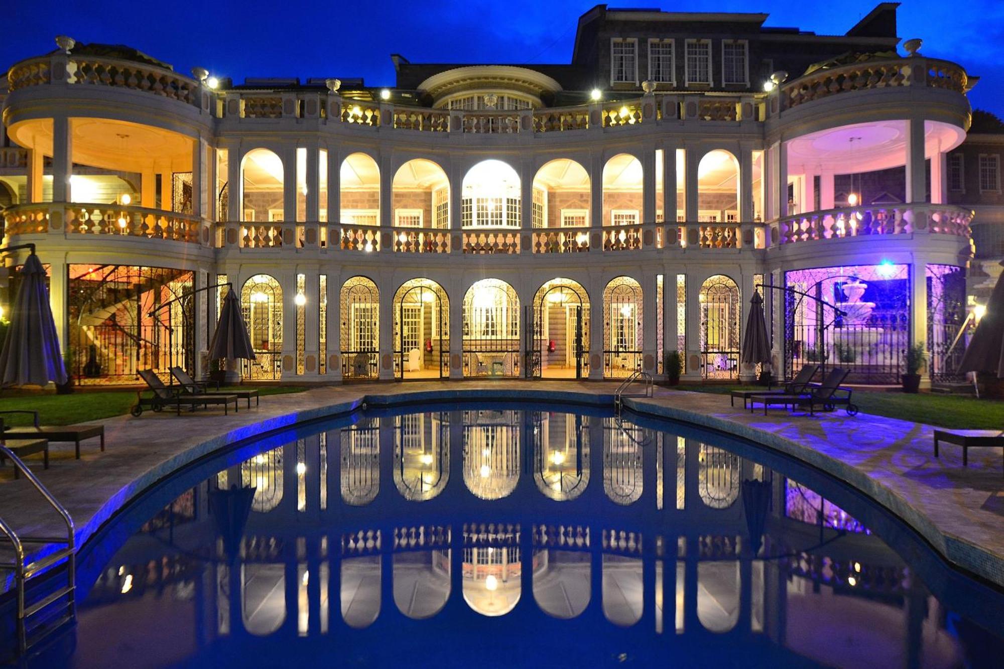ซอฟเวอรีน สวีท Hotel Limuru ภายนอก รูปภาพ